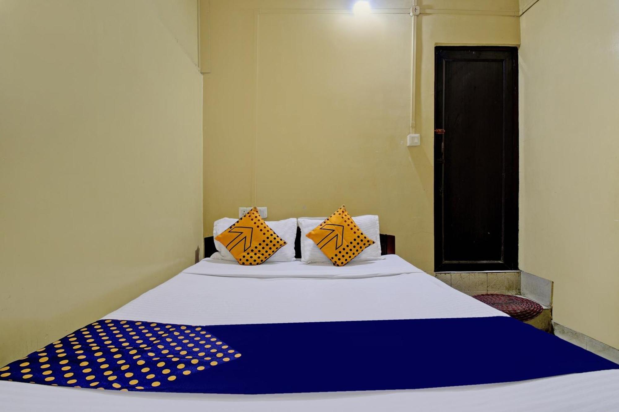 Oyo Flagship Thank You Lodge Nac Dispur Exterior photo
