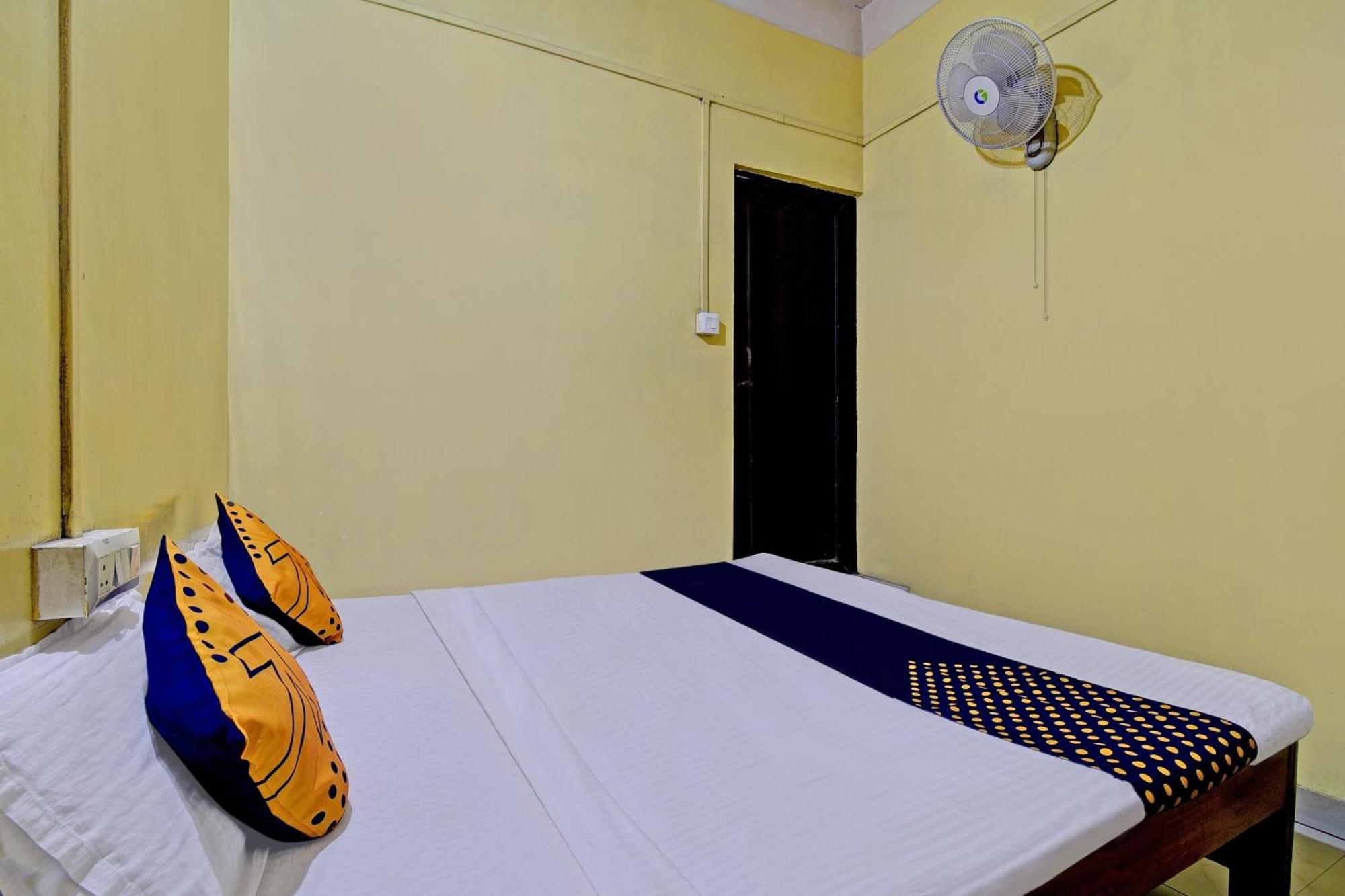 Oyo Flagship Thank You Lodge Nac Dispur Exterior photo